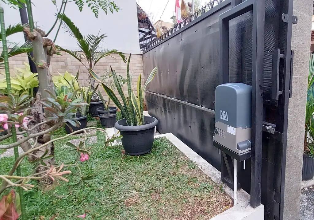 Sliding Gate 3 - Bengkel Las Nyoto Steel