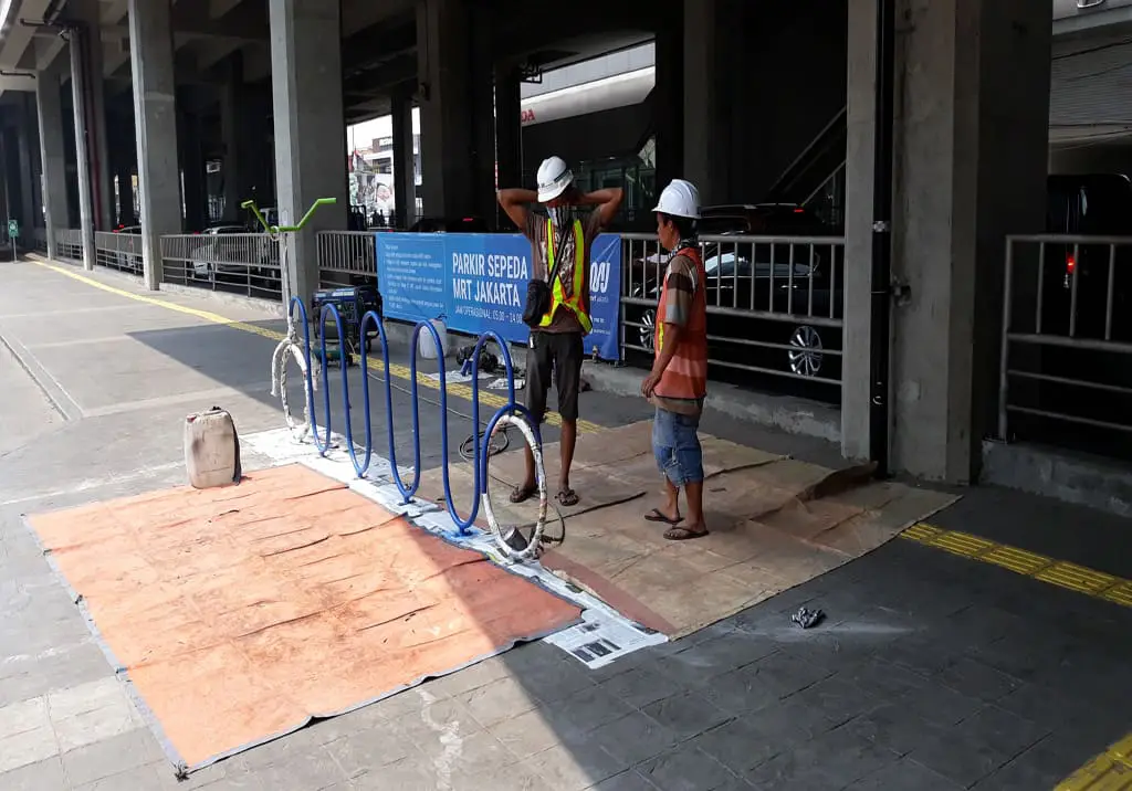 Bike Rack Stasiun MRT Cipete Raya 7 - Bengkel Las Nyoto Steel