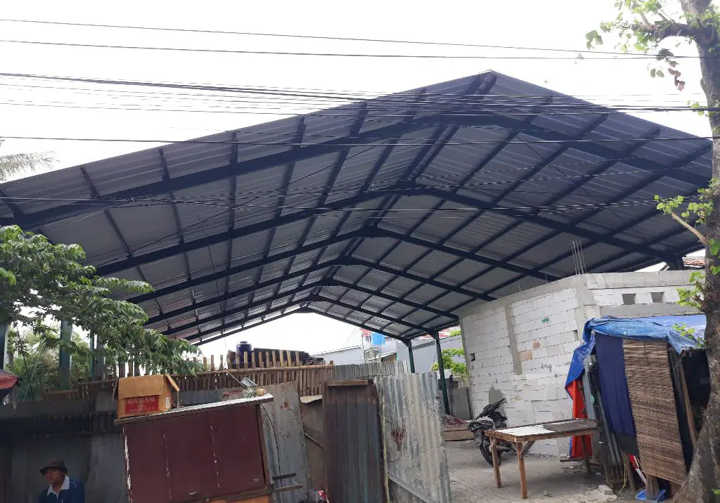 Parkiran Mobil 11 - Bengkel Las Nyoto Steel