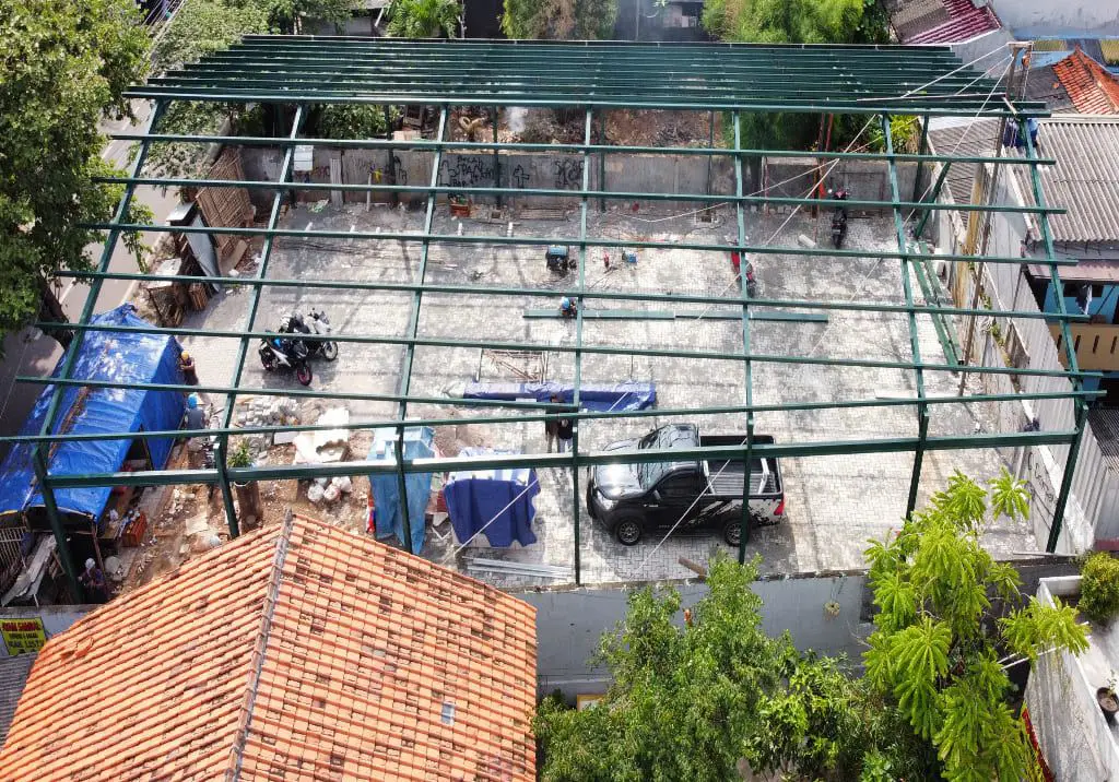 Parkiran Mobil 8 - Bengkel Las Nyoto Steel